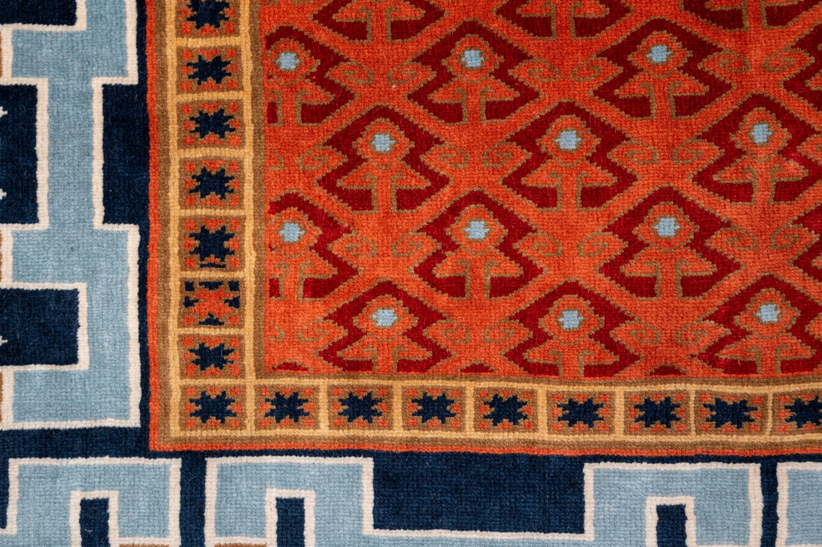 Covor manual turcesc, copie dupa covoare Selciucilor din secolele 13-14, lana pe urzeala de bumbac, 300.000 noduri/m², 233 x 150 cm - imagine 2